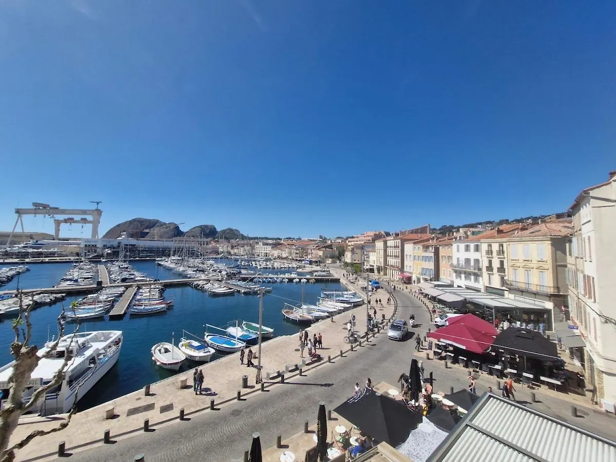 Le Cosy Vip, Un Balcon Face Au Vieux Port Apartman La Ciotat