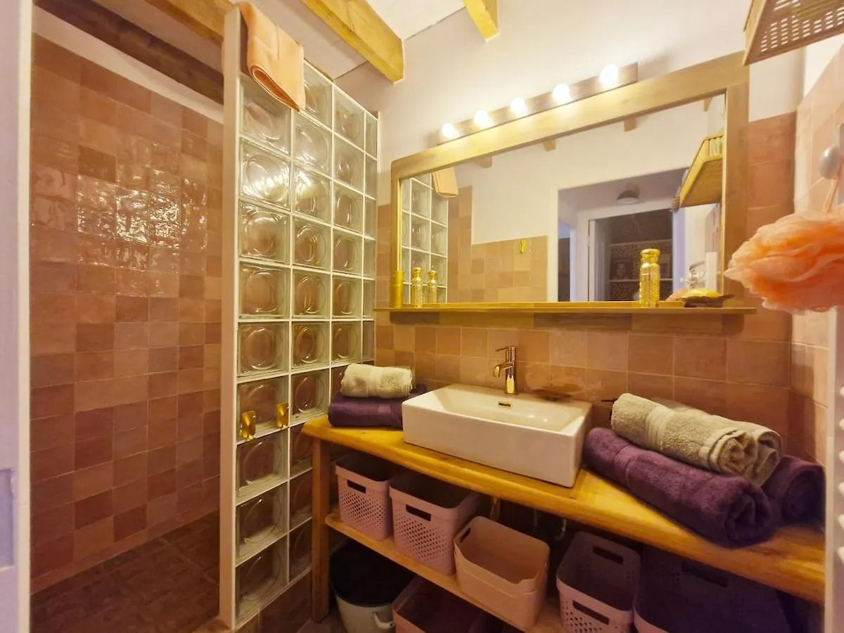 Le Cosy Vip, Un Balcon Face Au Vieux Port Apartment La Ciotat France