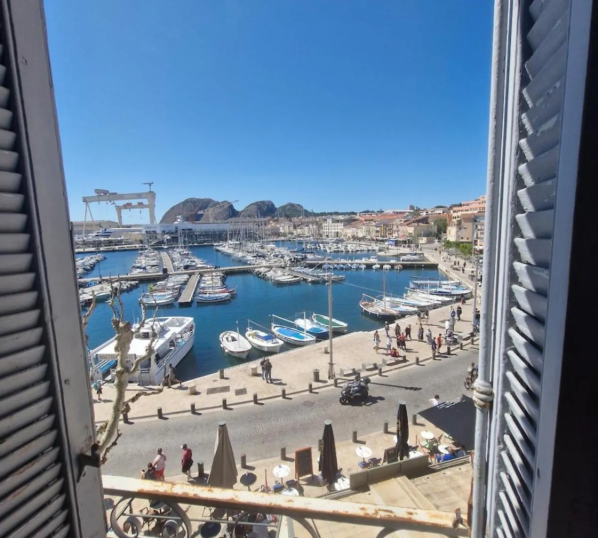 Le Cosy Vip, Un Balcon Face Au Vieux Port Apartment La Ciotat