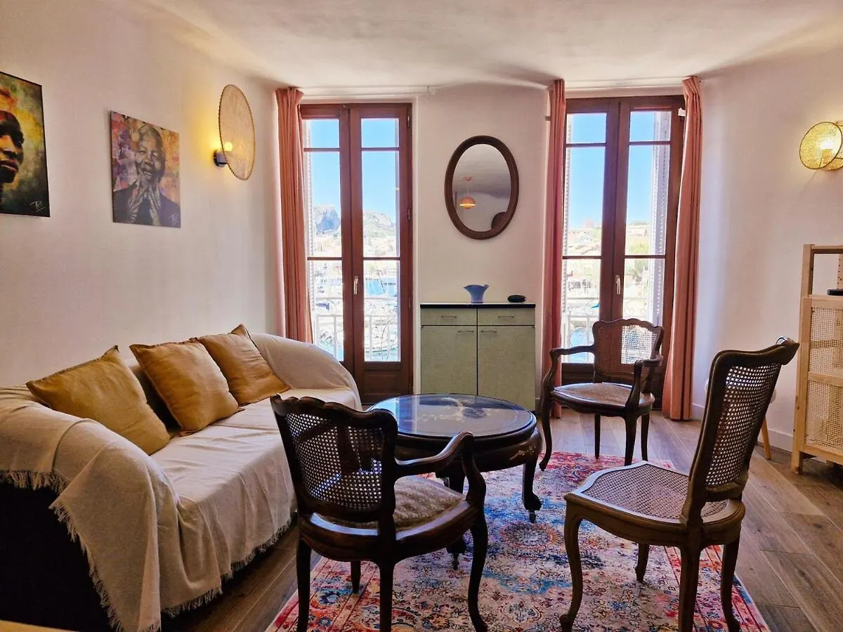 Le Cosy Vip, Un Balcon Face Au Vieux Port Apartment La Ciotat