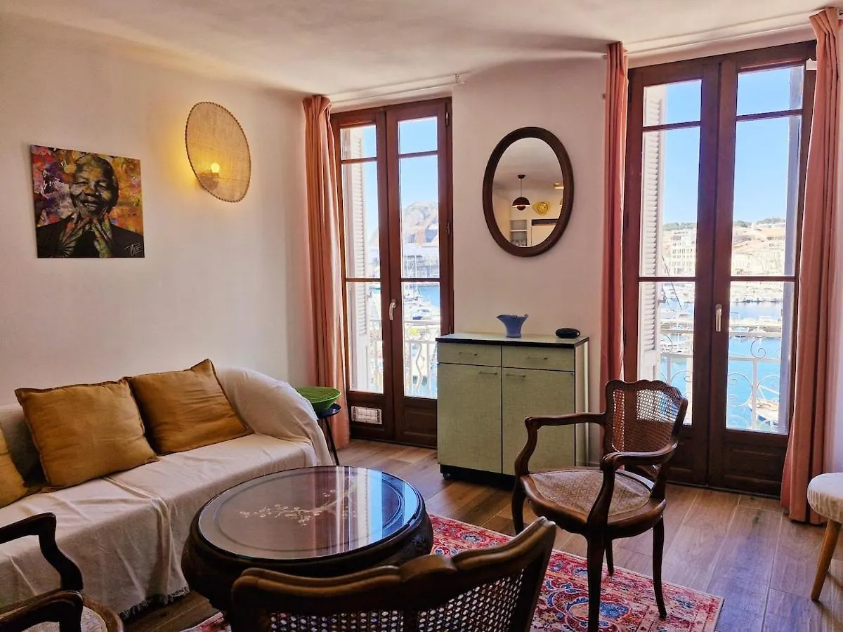 Le Cosy Vip, Un Balcon Face Au Vieux Port Apartment La Ciotat France